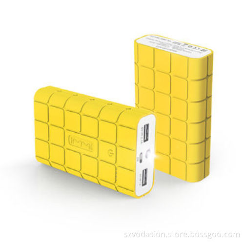 2014 Hot New Fashion 8,000mAh Portable Power Banks with Dual USB Output and LED TorchNew